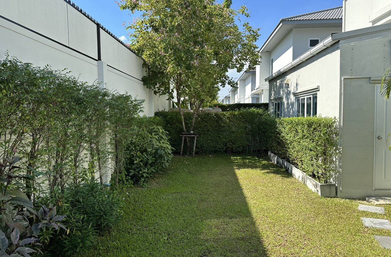 House with Shared Pool in Bangnatrad 